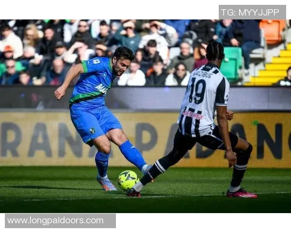 卡利亚里主场迎战克罗托内双方争夺关键积分的激烈对决 卡利亚里主场迎战克罗托内双方争夺关键积分的激烈对决