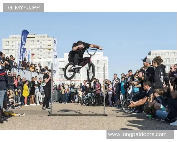 深圳极限运动队战术分析与表现评估在极限运动会中的精彩瞬间 深圳极限运动队战术分析与表现评估在极限运动会中的精彩瞬间